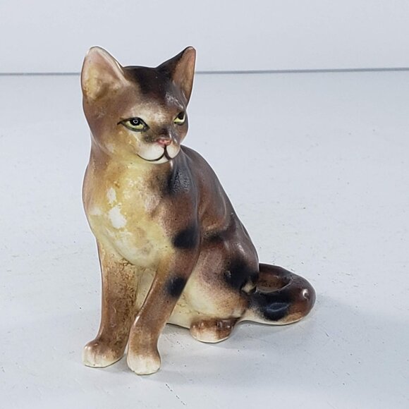 Vintage Lipper & Mann Creations Striped Tabby Cat Figurine Sitting Brown - Picture 3 of 10